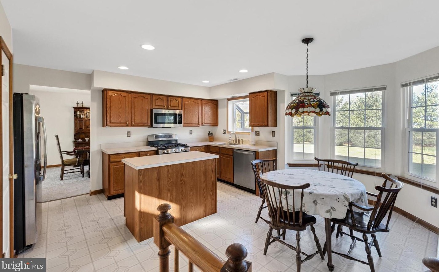 401 Wildflower Ct, Harrison Township, NJ 08062