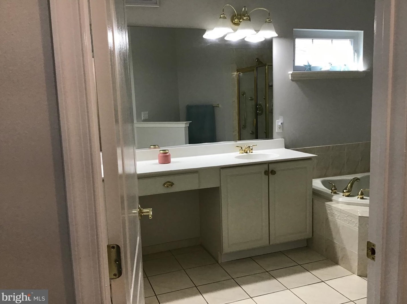 109 Heritage Loop, Aura NJ  08028-3281 exterior