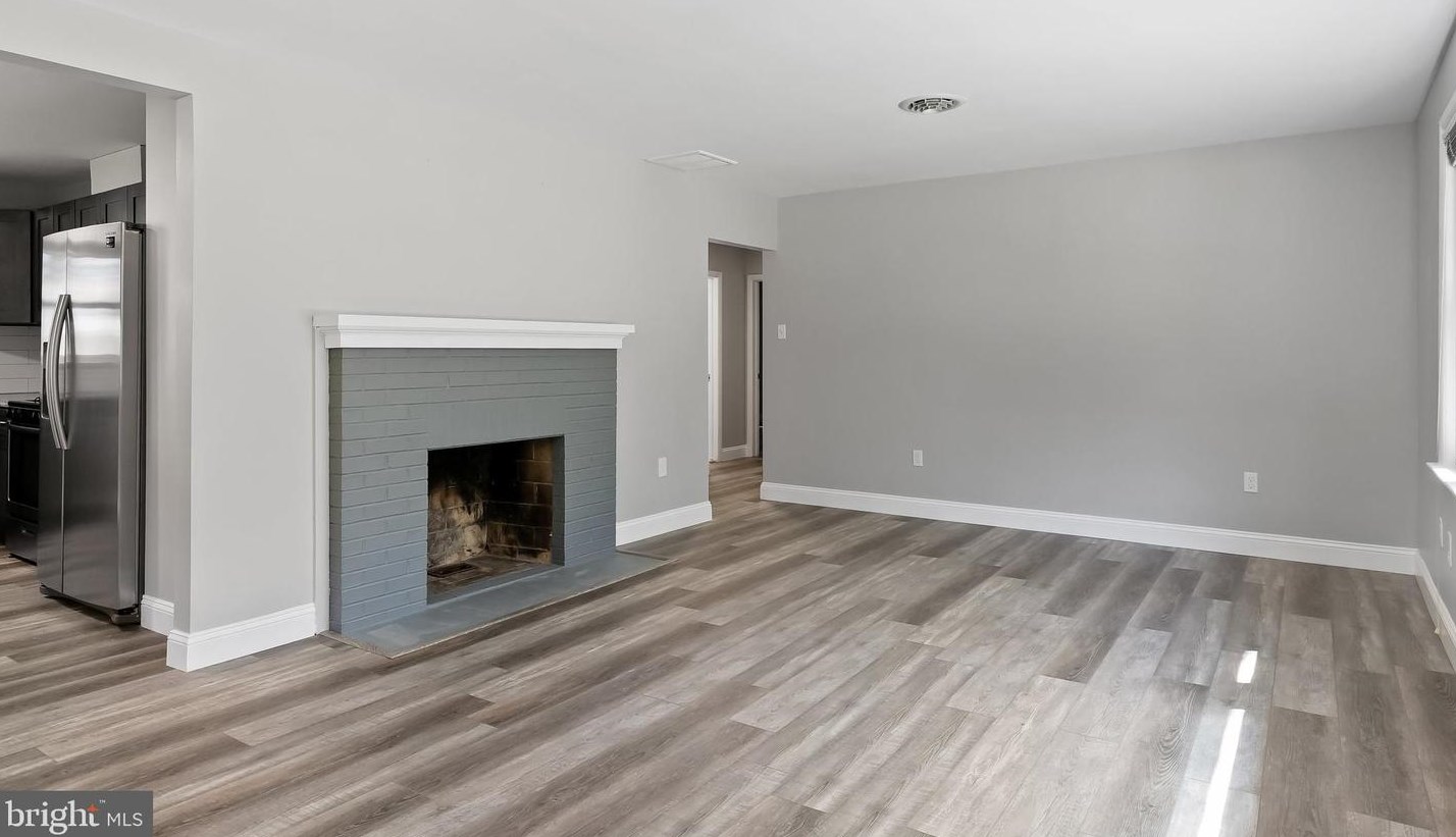 405 Hamilton Rd, Aura NJ  08028-1518 exterior
