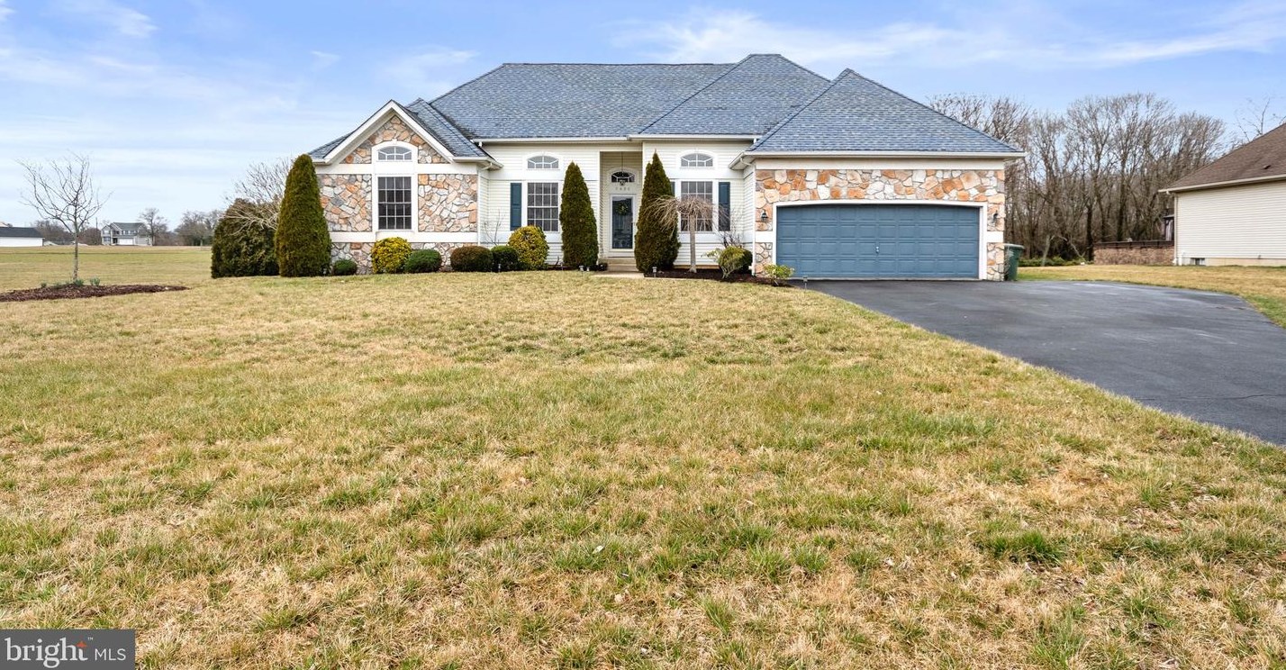 3436 Grace Ann Dr, Vineland, NJ 08360-1842
