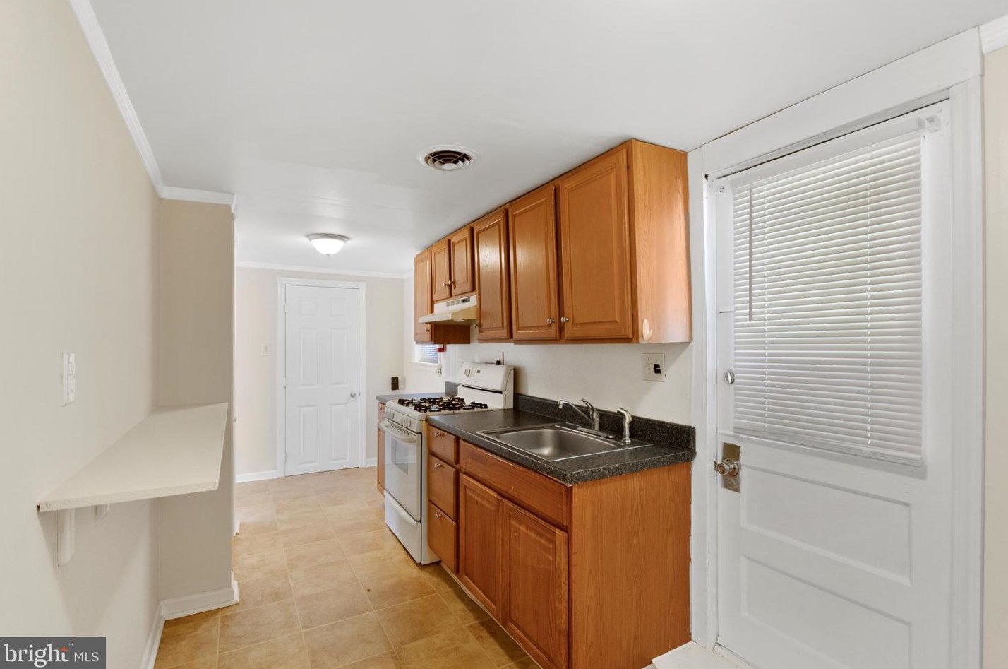 48 State St, Aura NJ  08028-1906 exterior