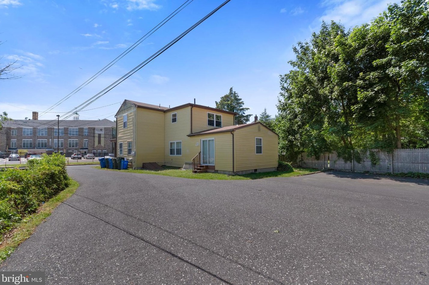 48 State St, Aura NJ  08028-1906 exterior