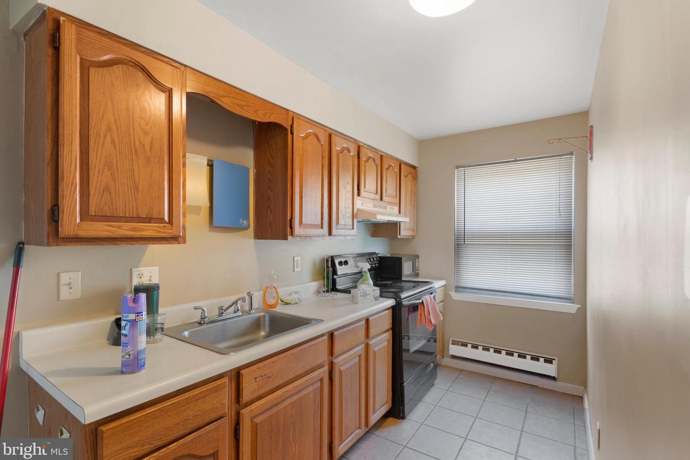 48 State St, Aura NJ  08028-1906 exterior