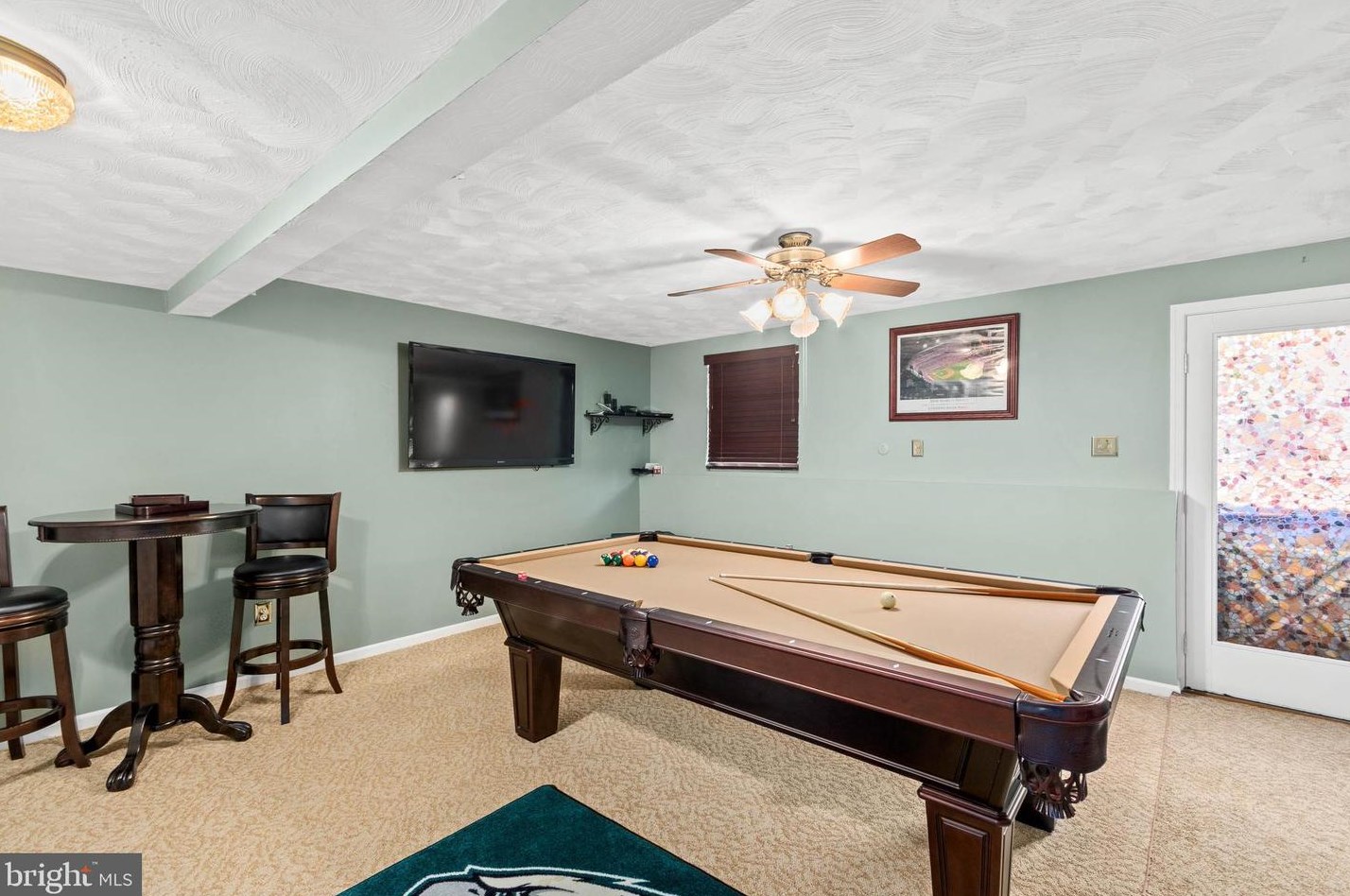 57 Stoneshire Dr, Aura NJ  08028-2933 exterior