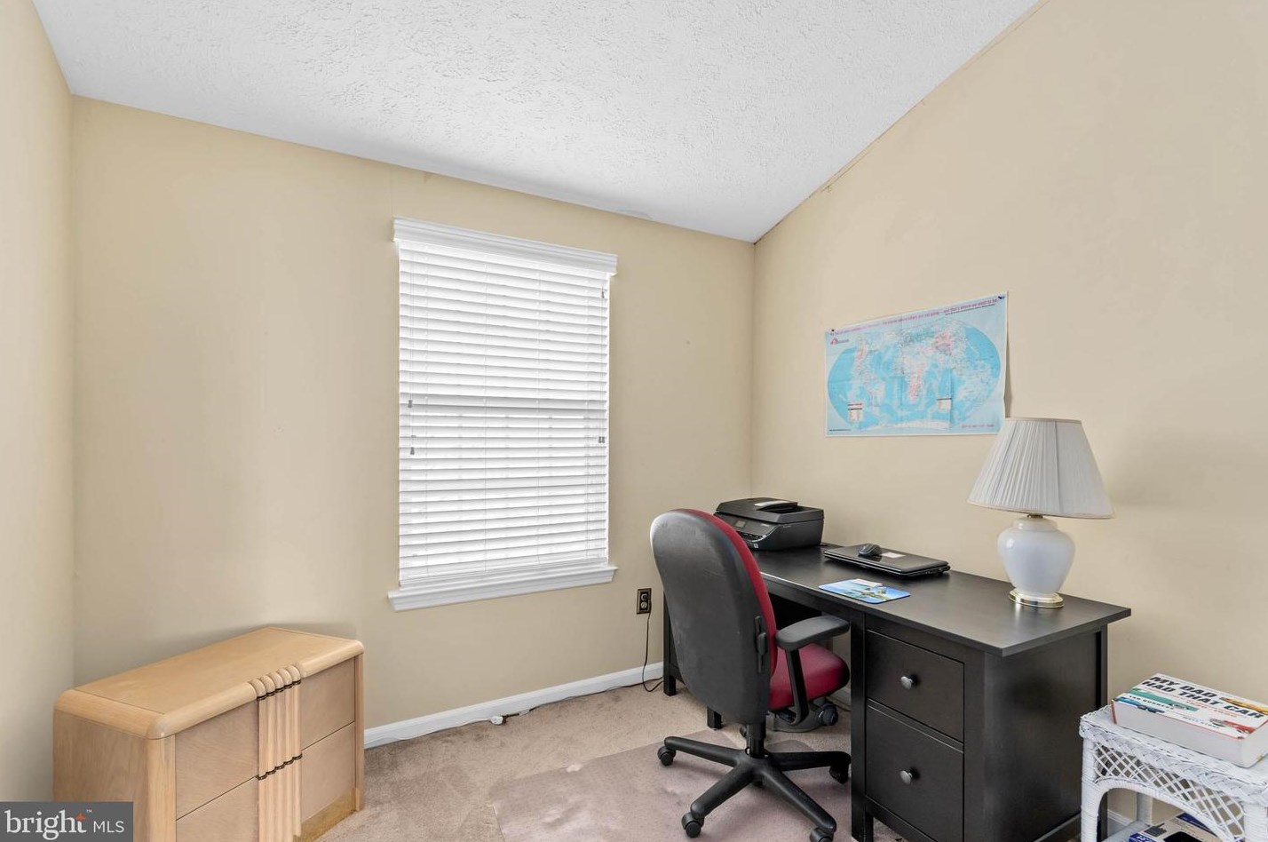 57 Stoneshire Dr, Aura NJ  08028-2933 exterior