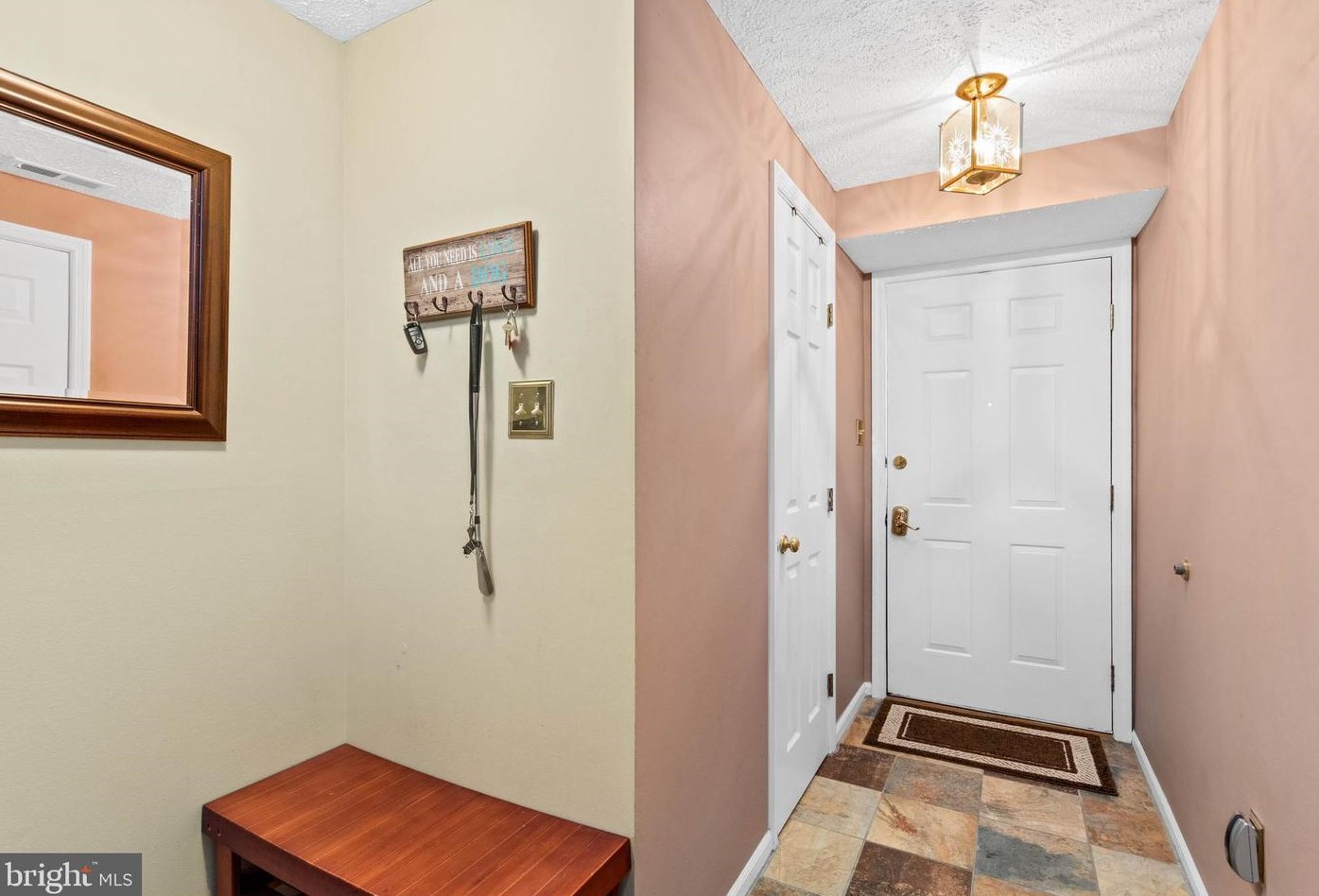 57 Stoneshire Dr, Aura NJ  08028-2933 exterior