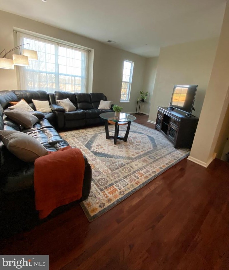 462 Palace Dr, Aura NJ  08028-3445 exterior