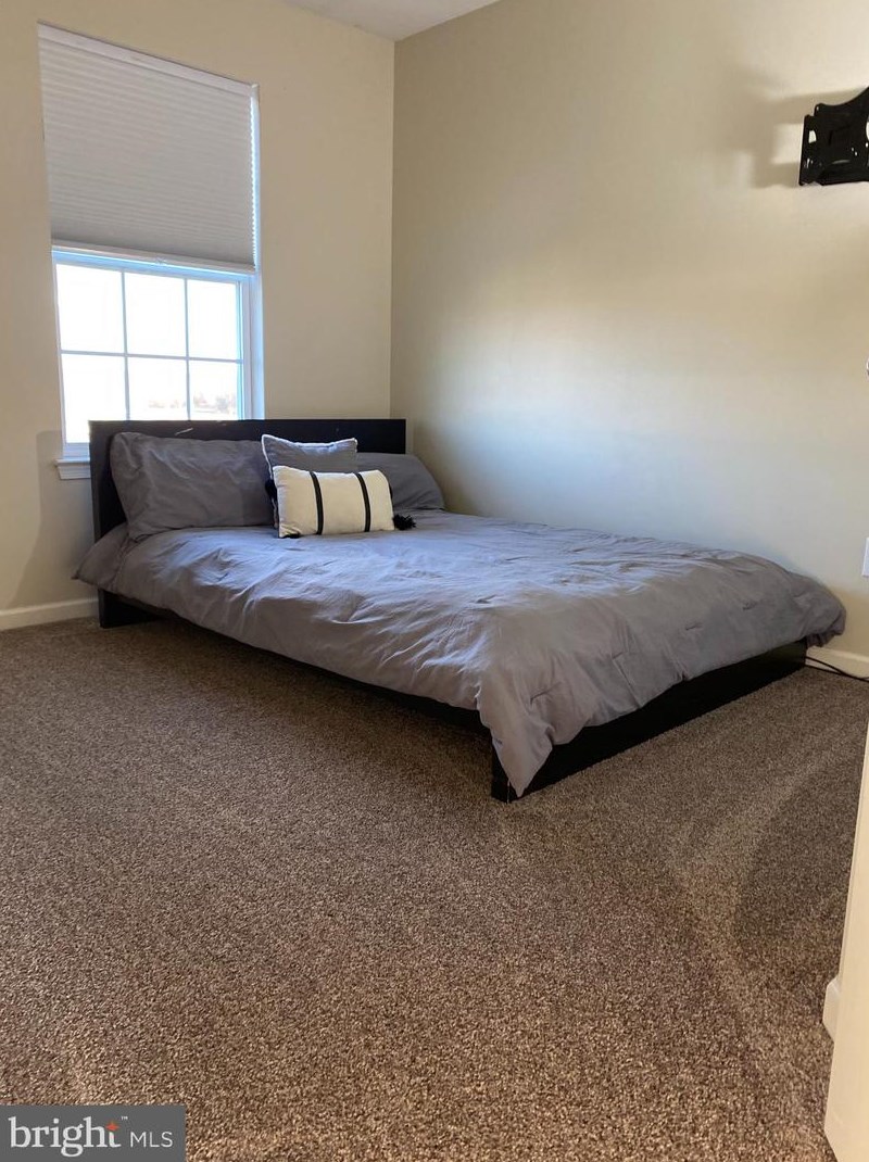 462 Palace Dr, Aura NJ  08028-3445 exterior