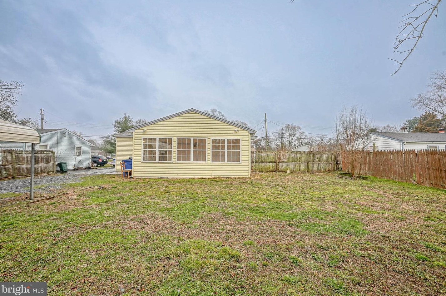 141 Novack Dr, Clayton, NJ 08312-2125