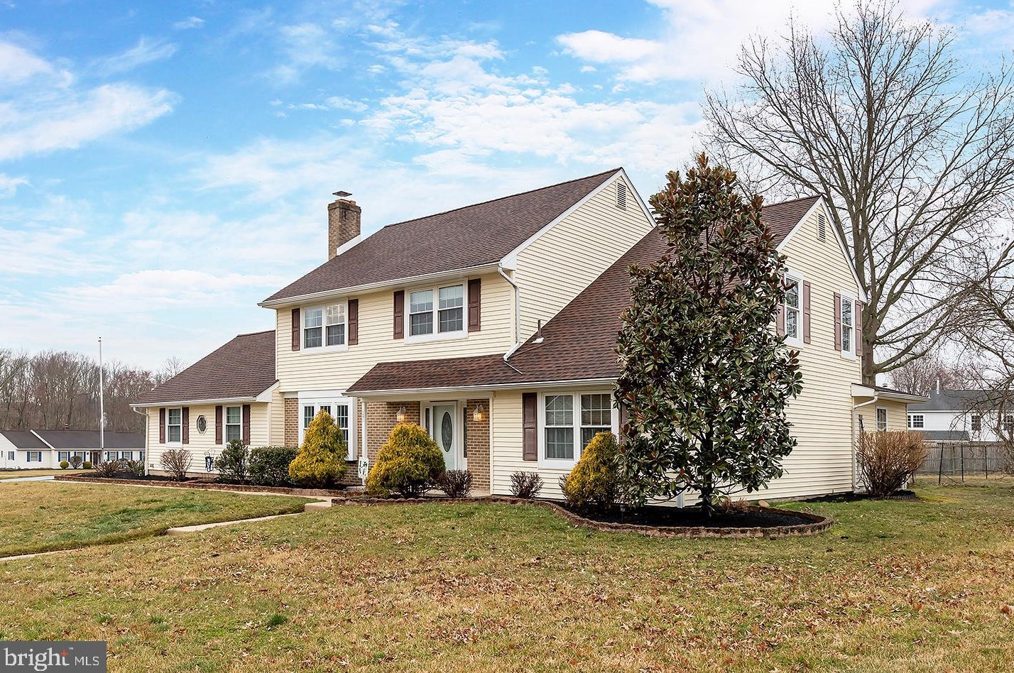 101 Ridgeway Ln, Harrison Township, NJ 08062