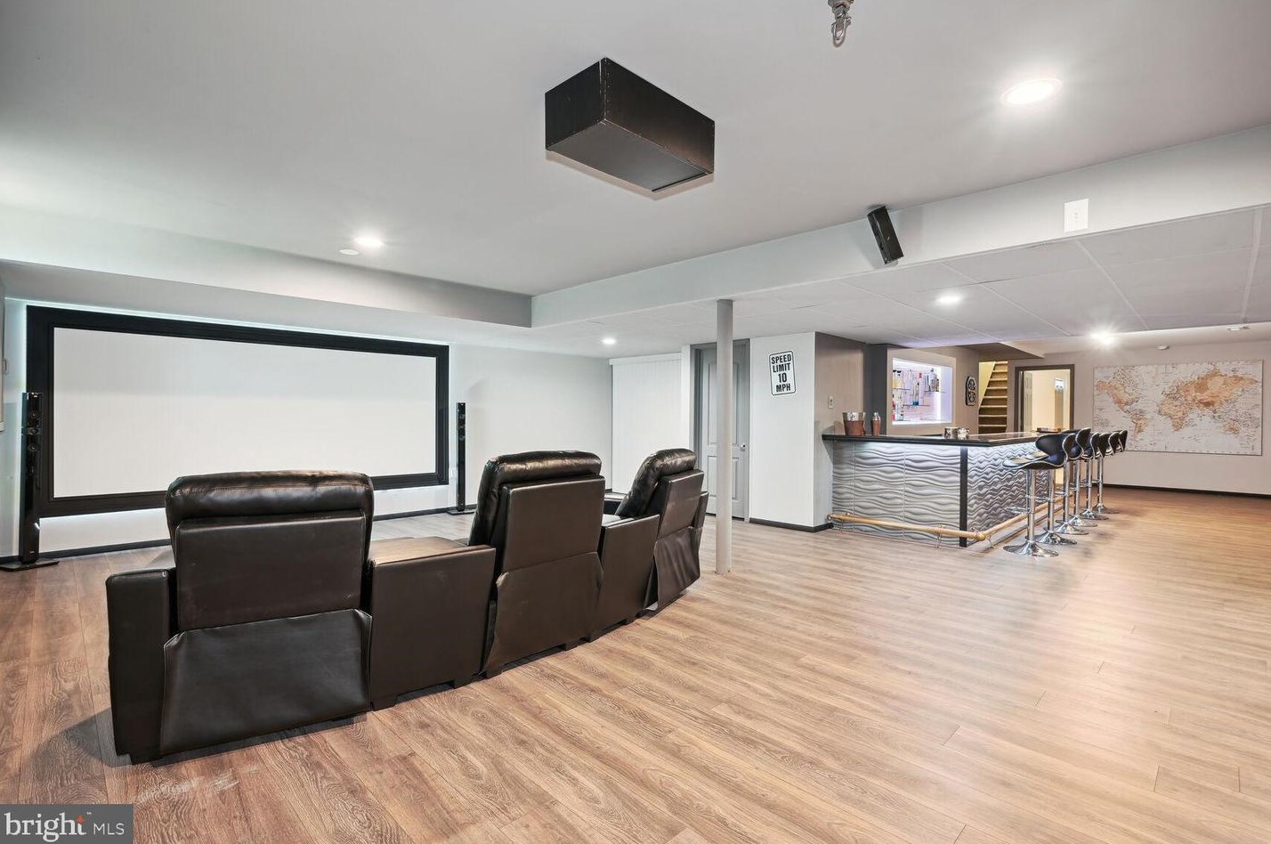 212 Truman Ave, Aura NJ  08028-3373 exterior