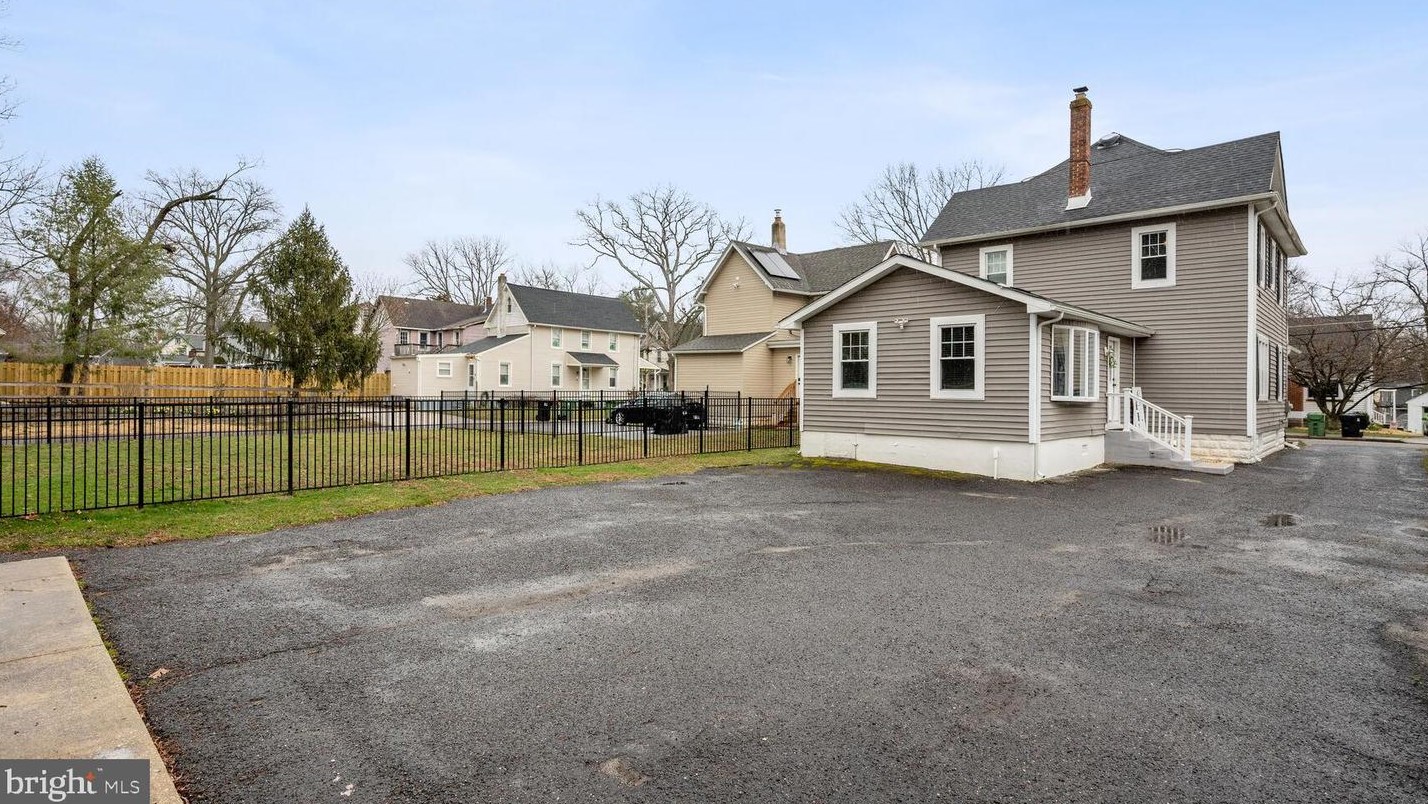 38 Evergreen Ave, Pitman NJ  08071-1109 exterior