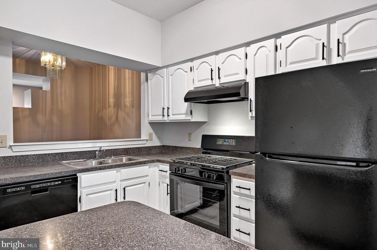 23 Winterberry Ct, Aura NJ  08028-2802 exterior