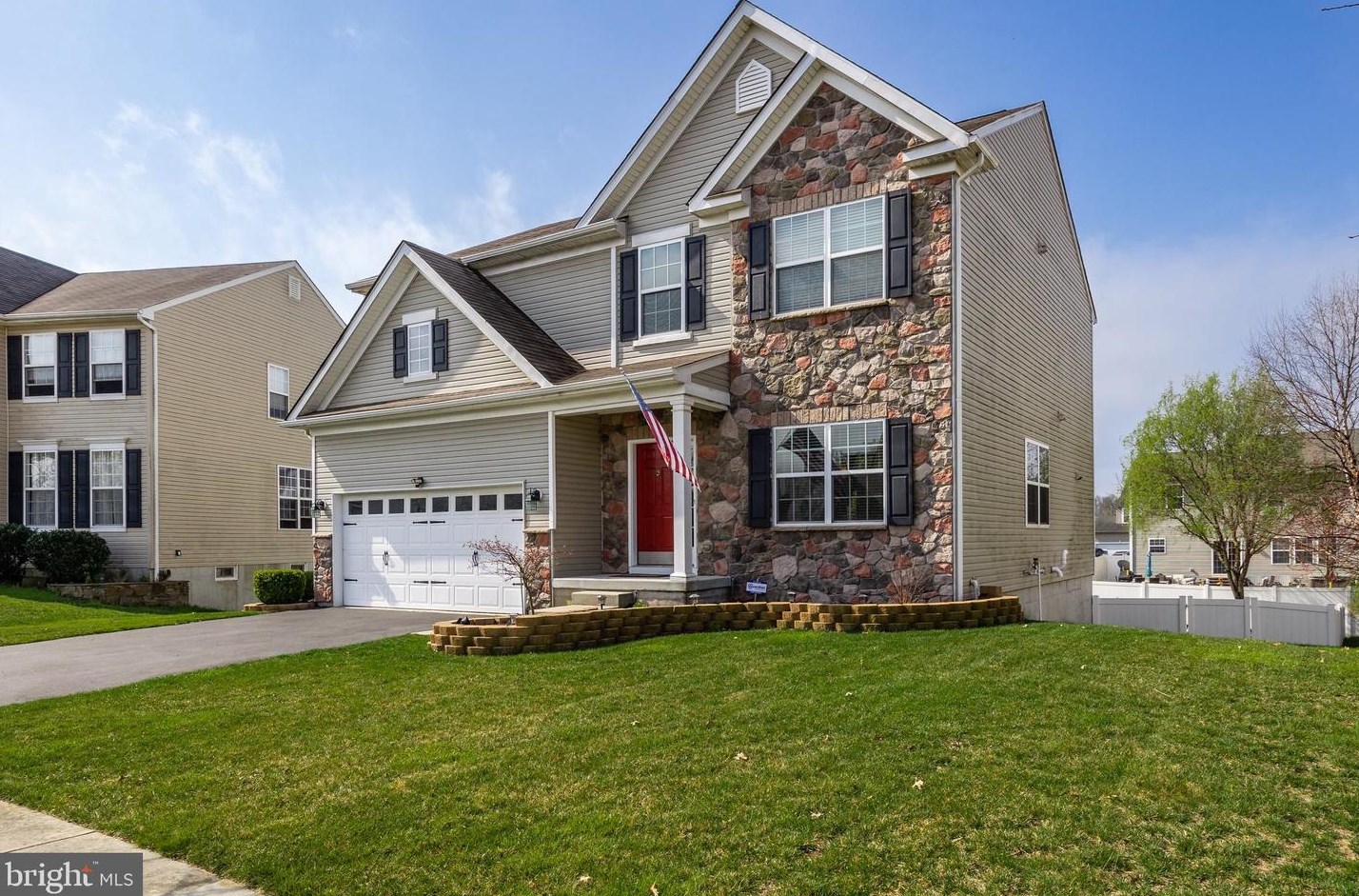 10 Locust Ln, Auburn, NJ 08085