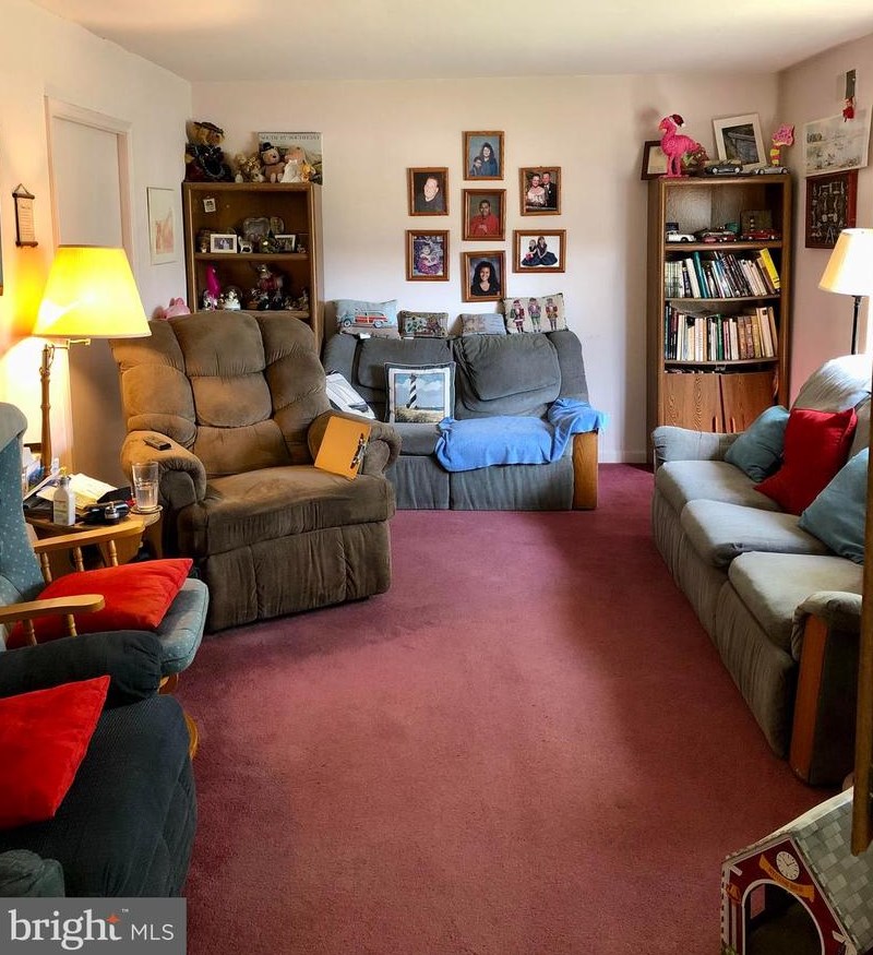 151 Applewood Dr, Swedesboro, NJ 08085