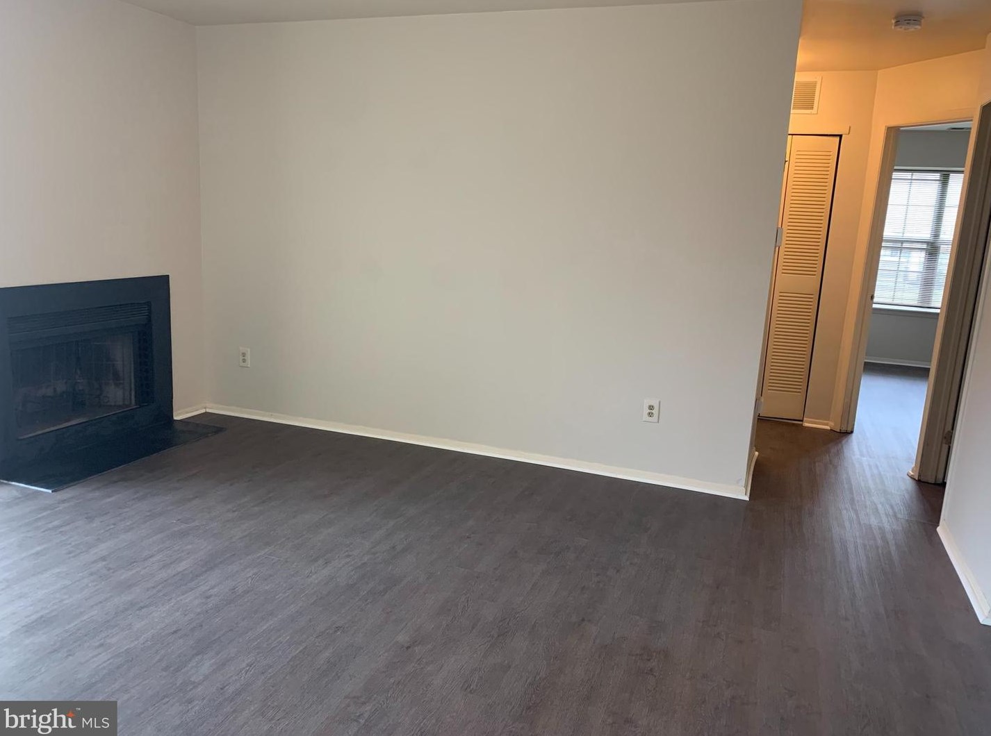 103 Ashton Ct, West Deptford, NJ 08051