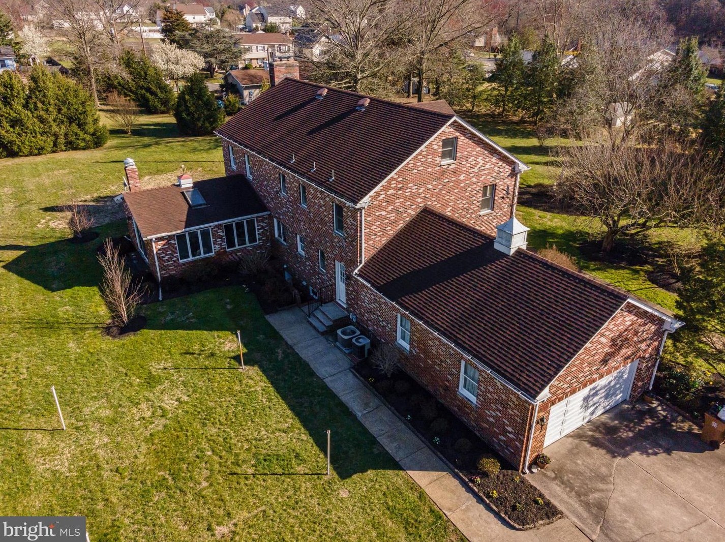 520 Lakeview Dr, Auburn, NJ 08085