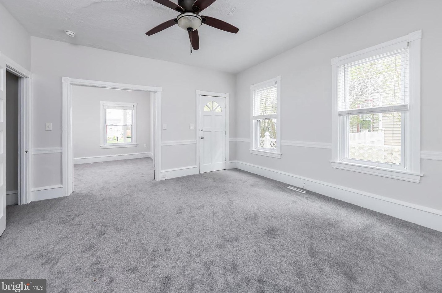 21 Grandview Ave, Pitman, NJ 08071
