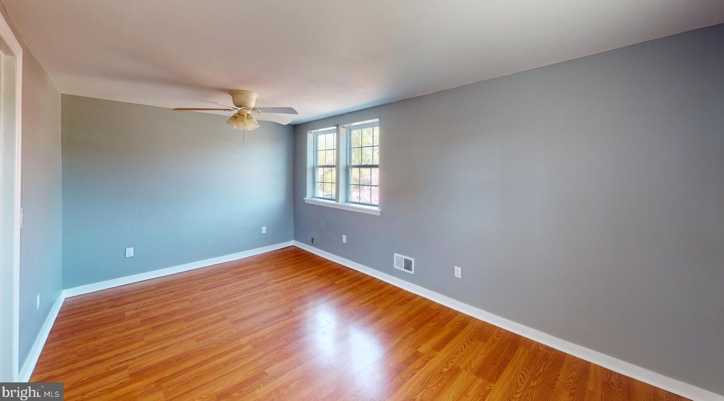 14 Brentwood Ave, Pitman NJ  08071-1205 exterior