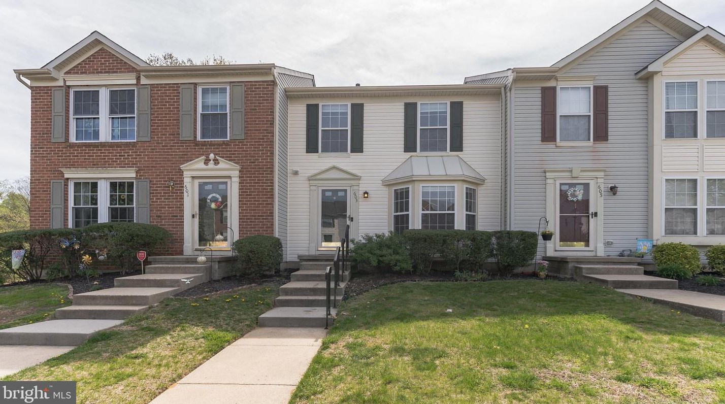603 Sangreal Ct, West Deptford, NJ 08051