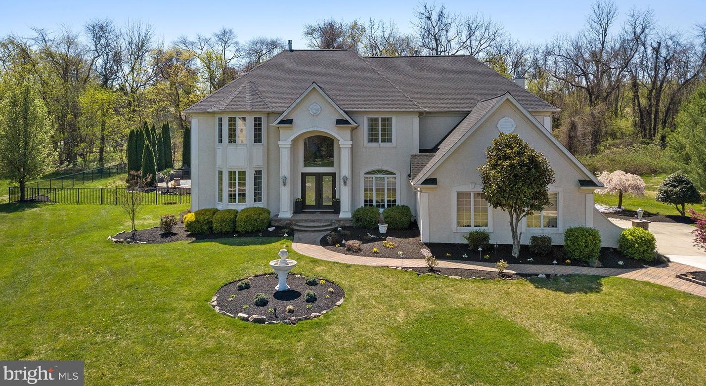 101 Preakness Dr, Harrison Township, NJ 08062