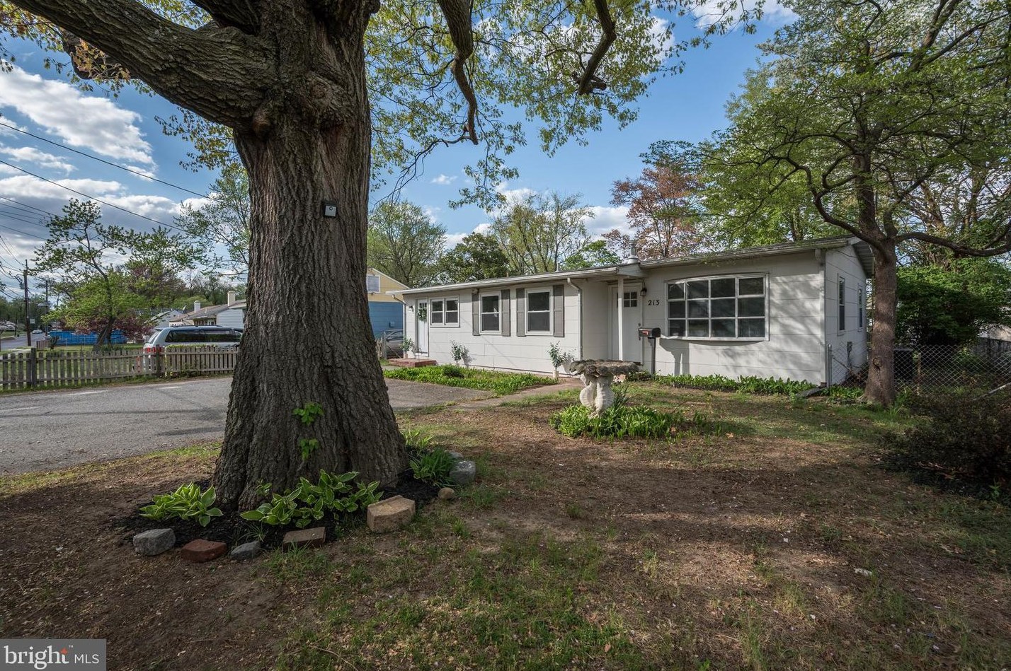 213 Florence Ave, West Deptford, NJ 08093