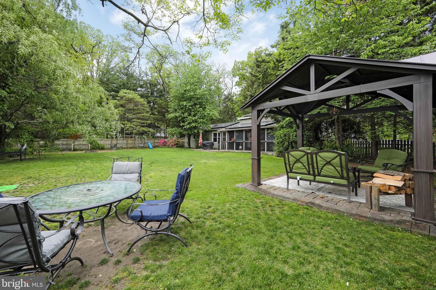 321 Madison Ave, Pitman NJ  08071-2327 exterior
