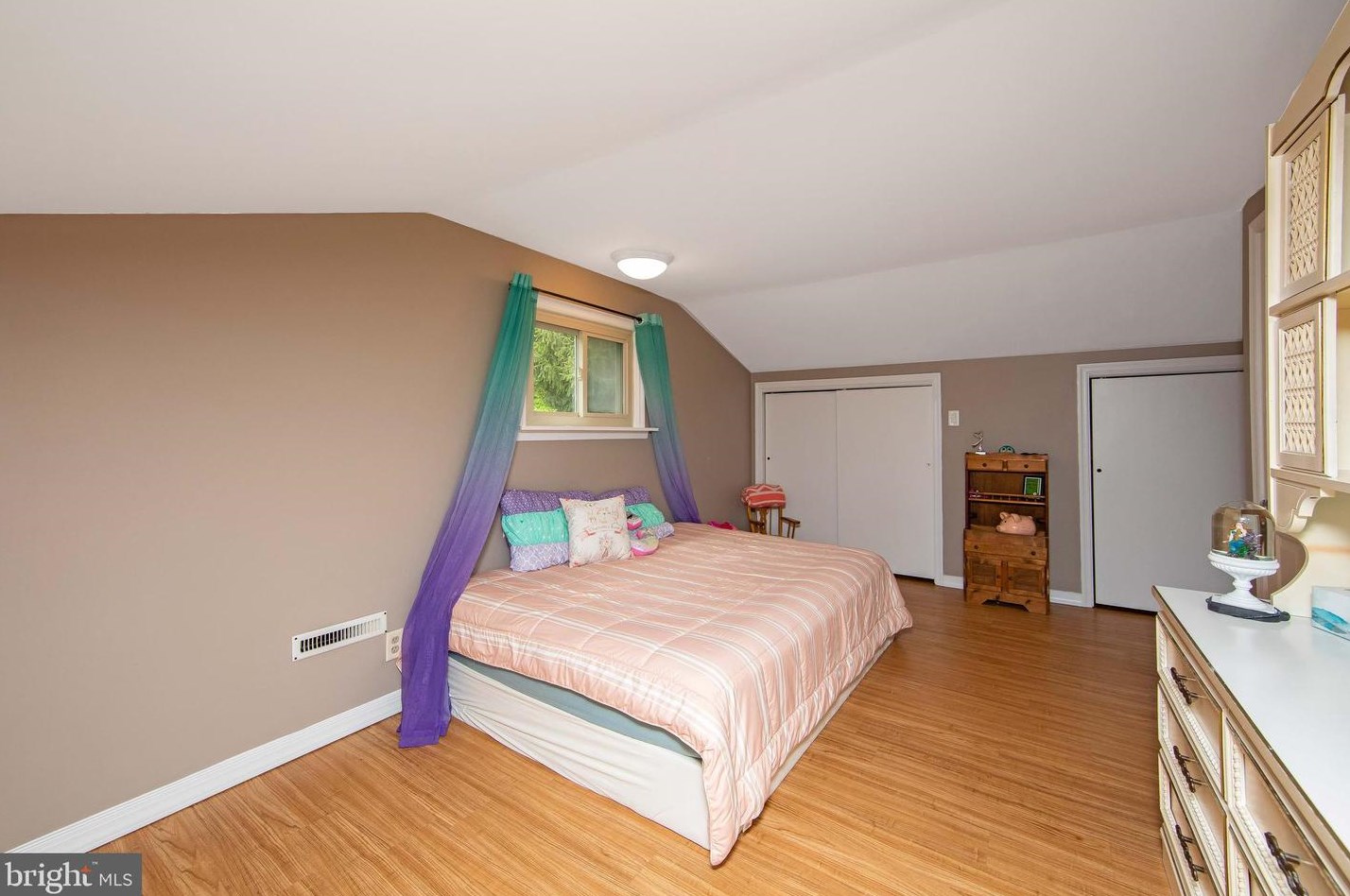321 Madison Ave, Pitman NJ  08071-2327 exterior
