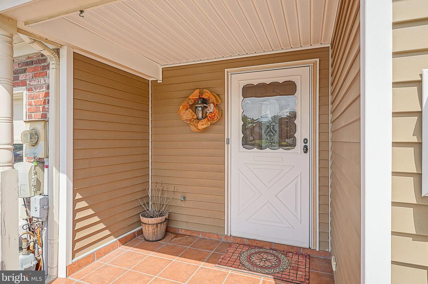 49 Stoneshire Dr, Aura, NJ 08028-2933