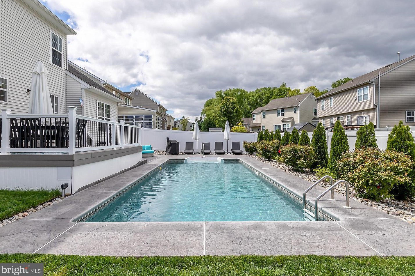 956 Ashburn Way, Swedesboro, NJ 08085