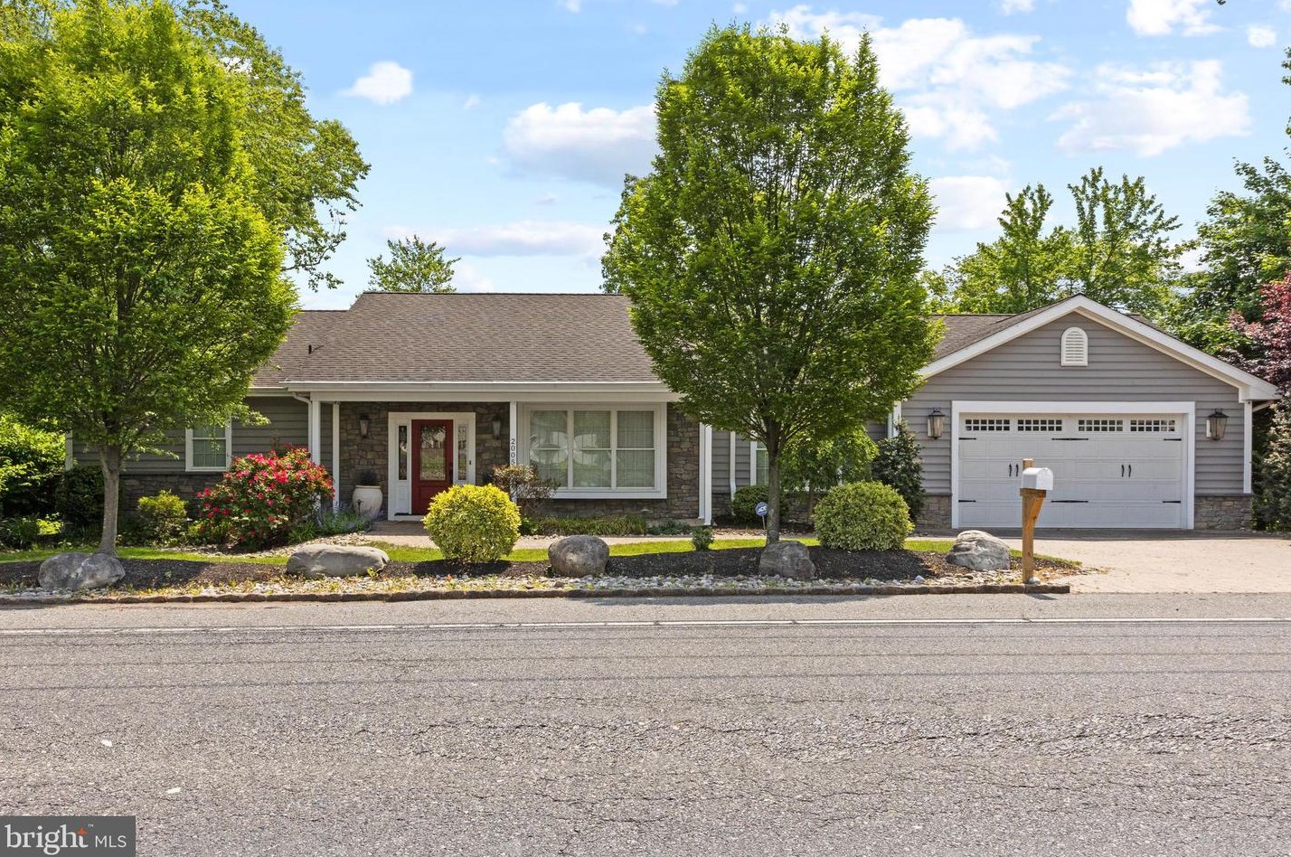 2005 Barnsboro Rd, Blenheim, NJ 08012