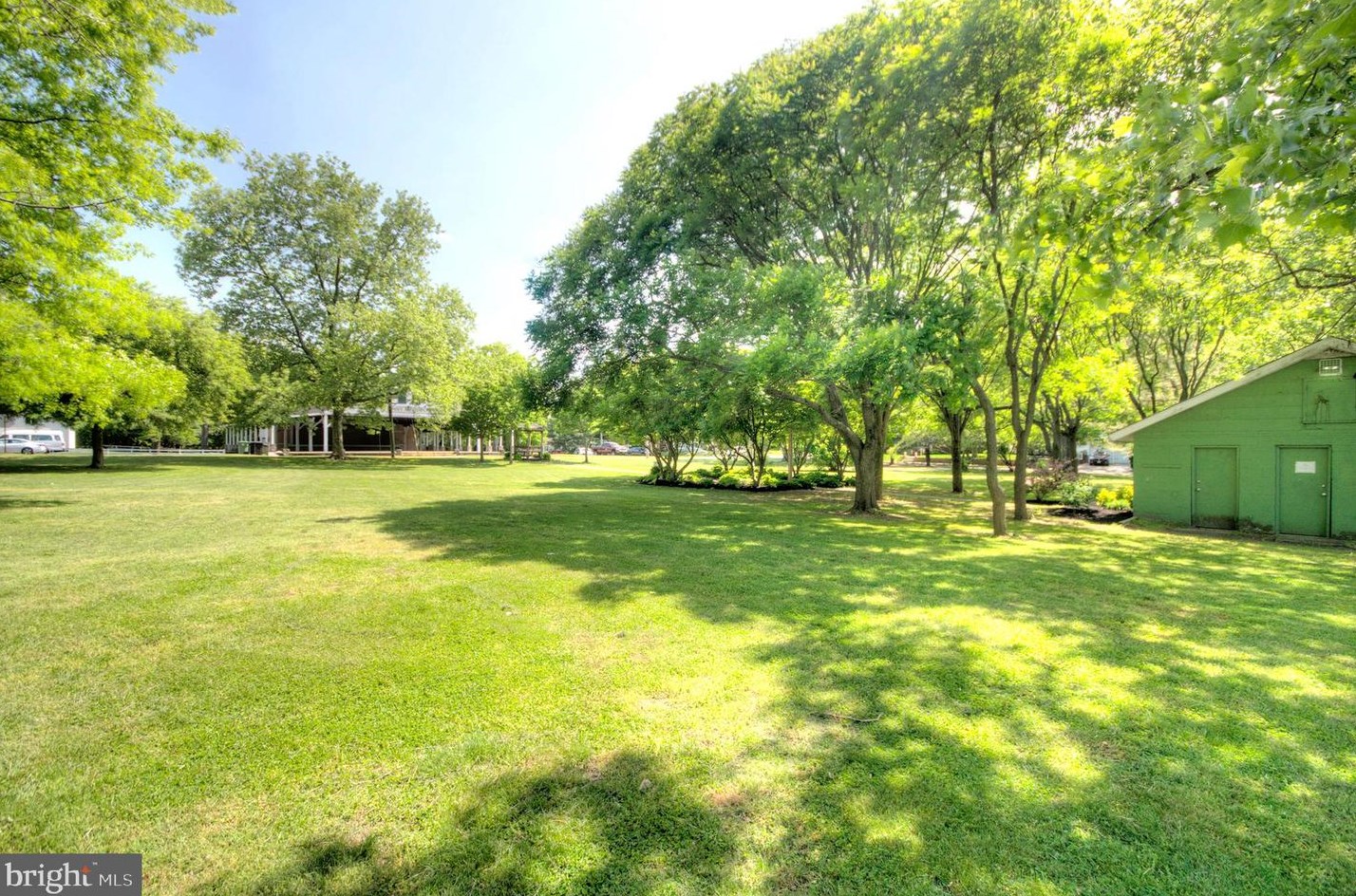 202 Ave, Pitman NJ  08071-1342 exterior