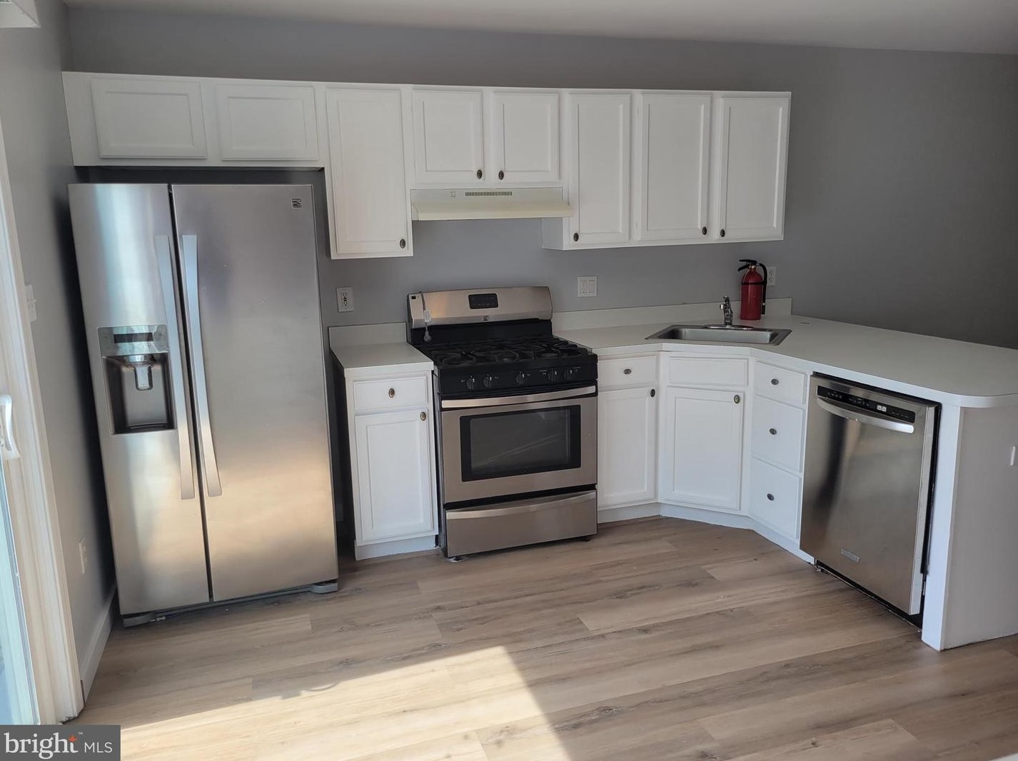 43 Hetton Ct, Aura, NJ 08028