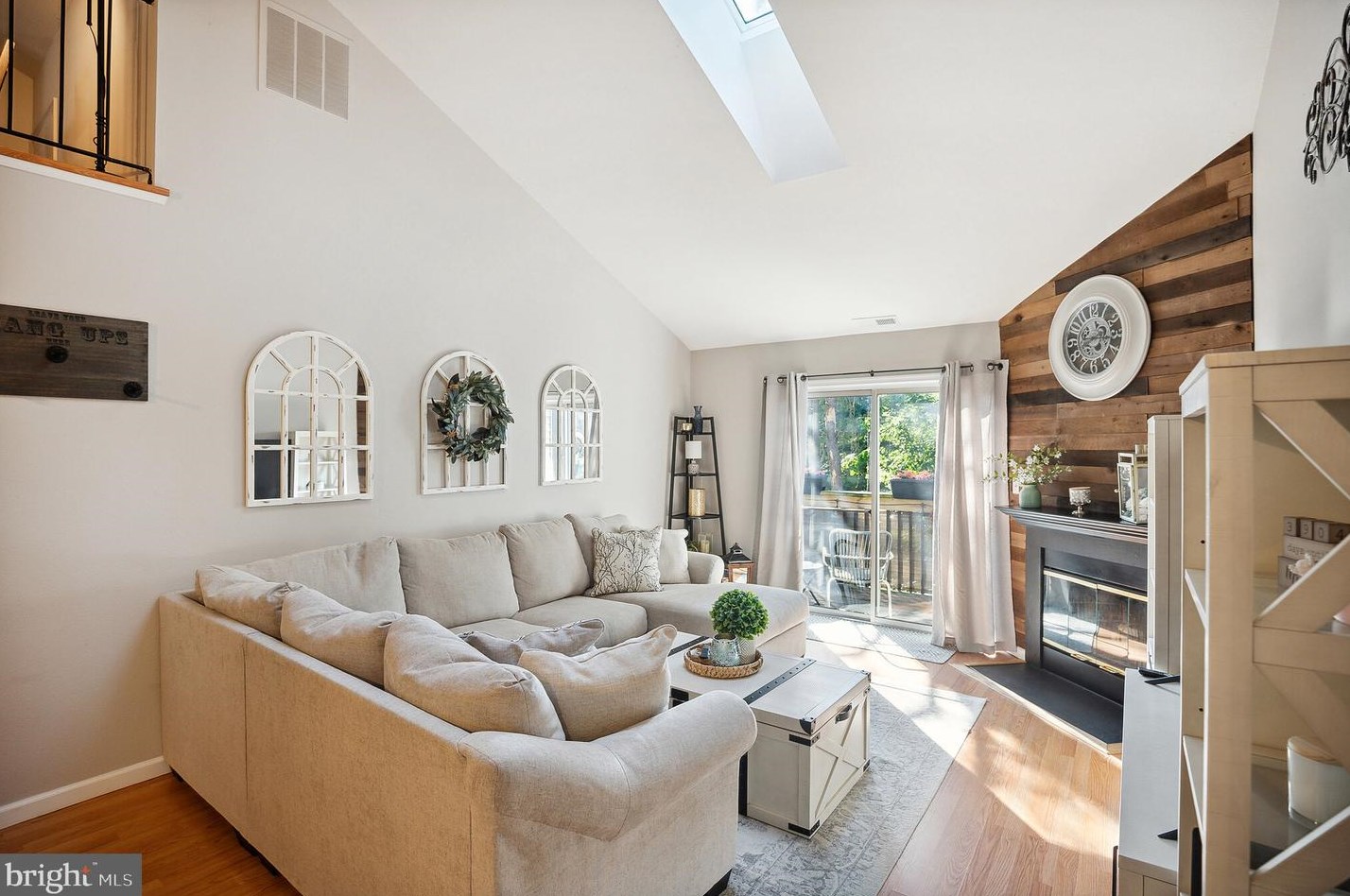 1177 Tristram Cir, West Deptford, NJ 08051