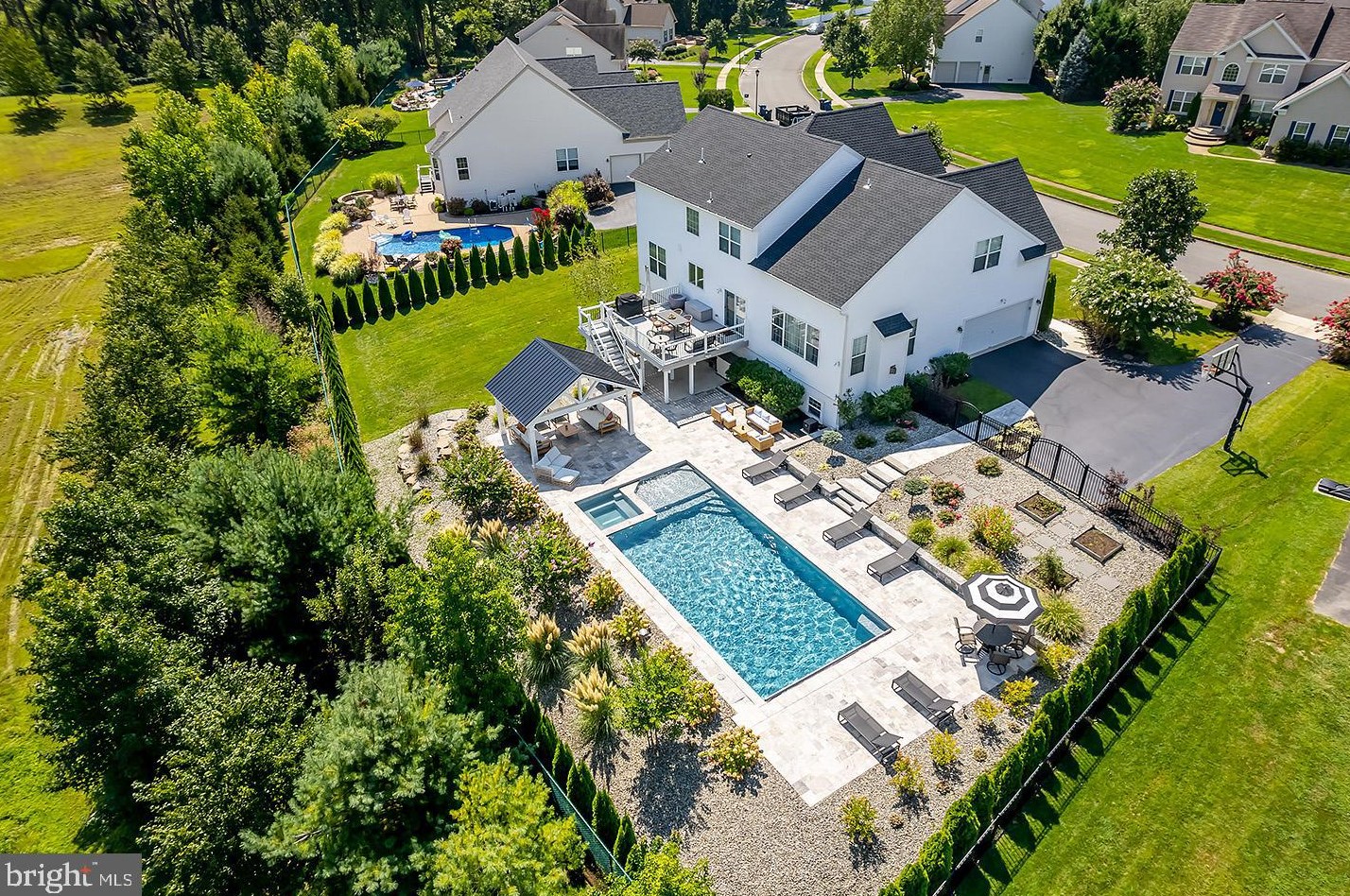318 Beech Ln, Harrison Township, NJ 08062