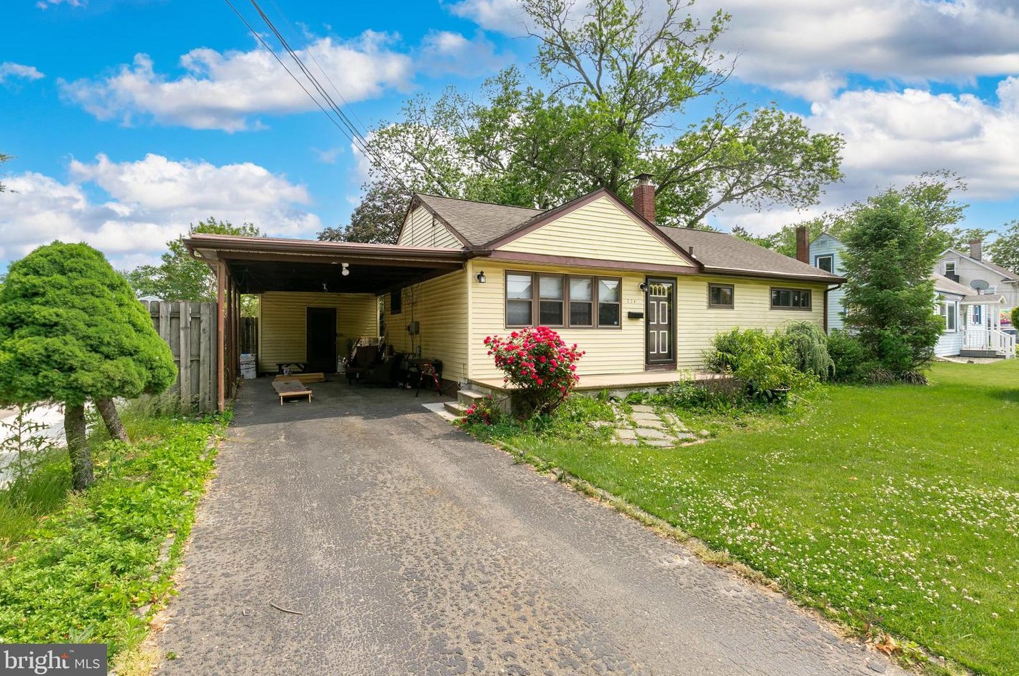 224 Market Pl, Aura, NJ 08028