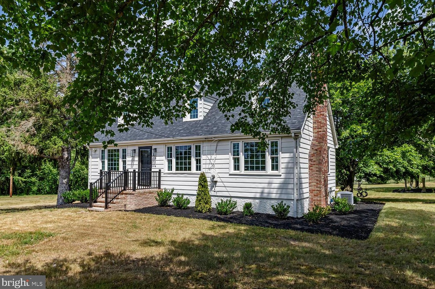 814 Jackson Rd, Harrison Township, NJ 08062