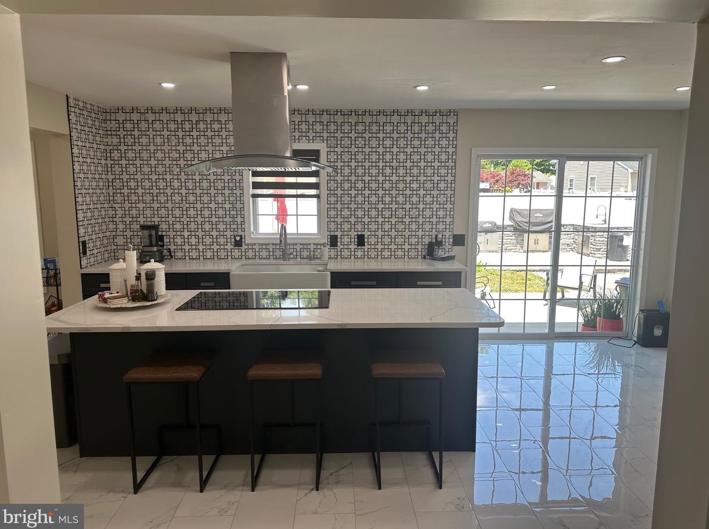 521 Oak Ave, West Deptford, NJ 08096