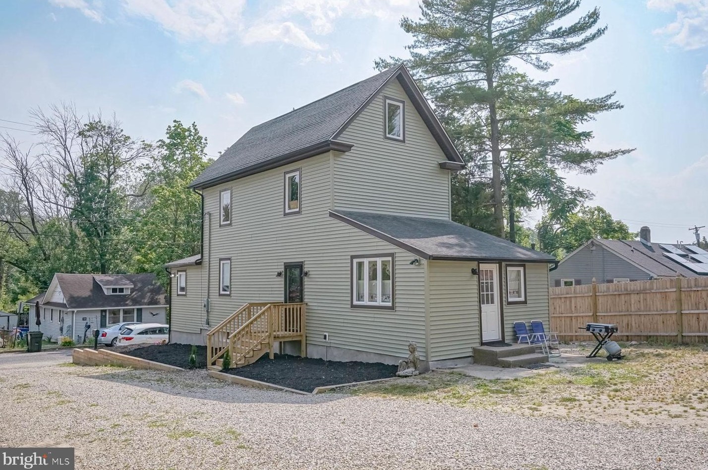 60 1st Ave West, West Deptford, NJ 08051