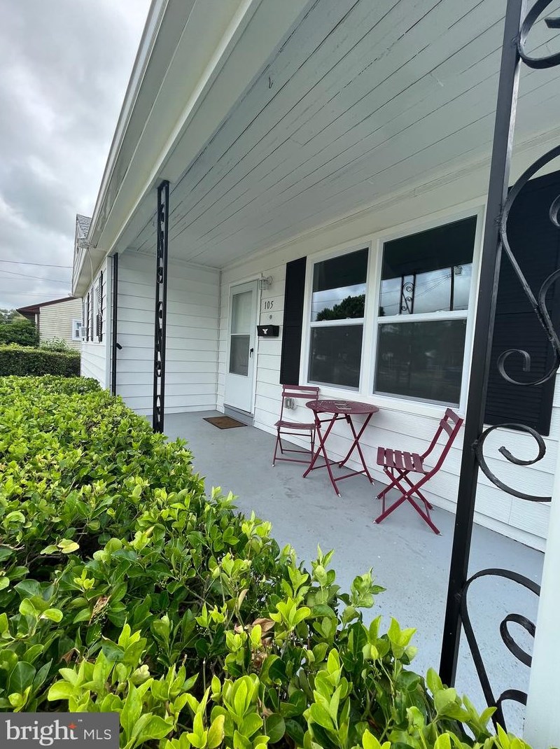 105 Wright Ave, Aura NJ  08028-2039 exterior