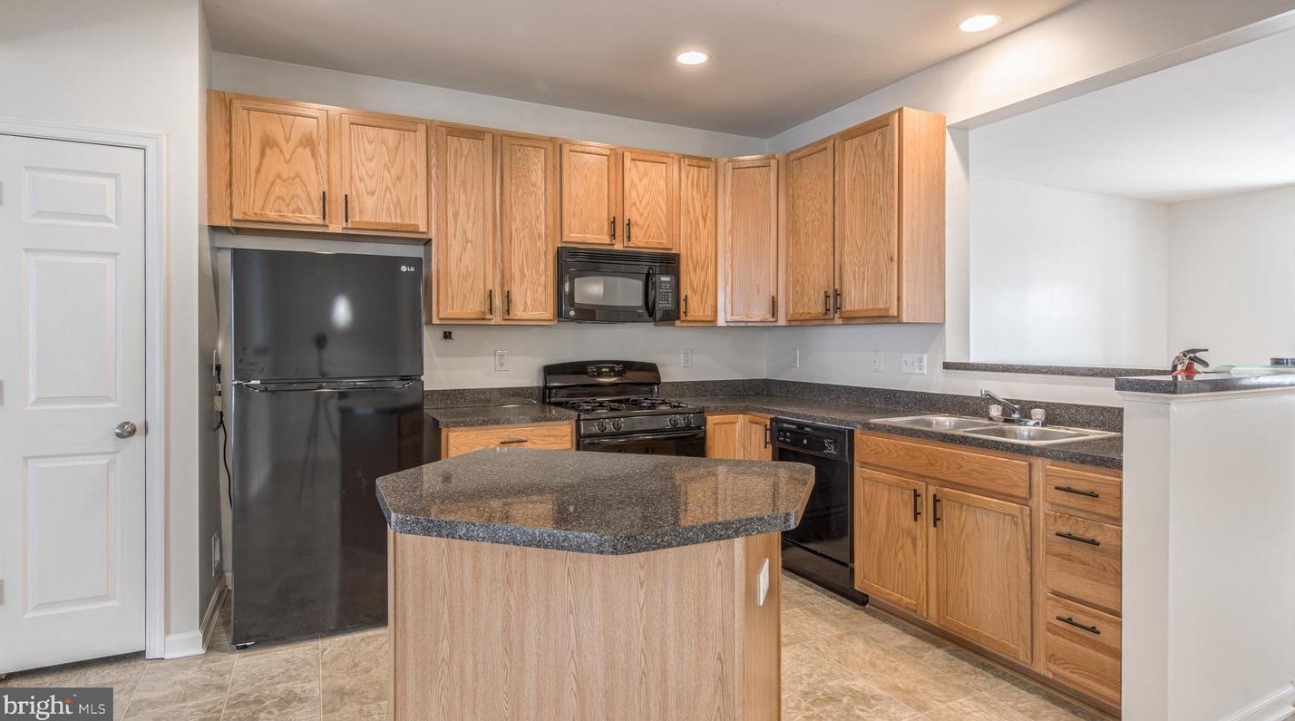 369 Concetta Dr, Mount Royal, NJ 08061