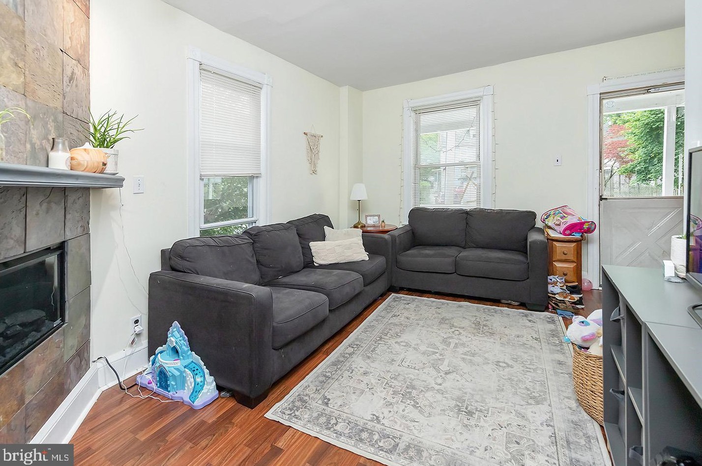 525-527 Auburn Ave, Auburn, NJ 08085