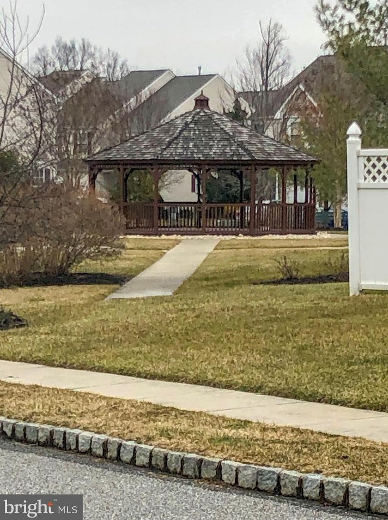 104 Pennsbury Ln, West Deptford, NJ 08096