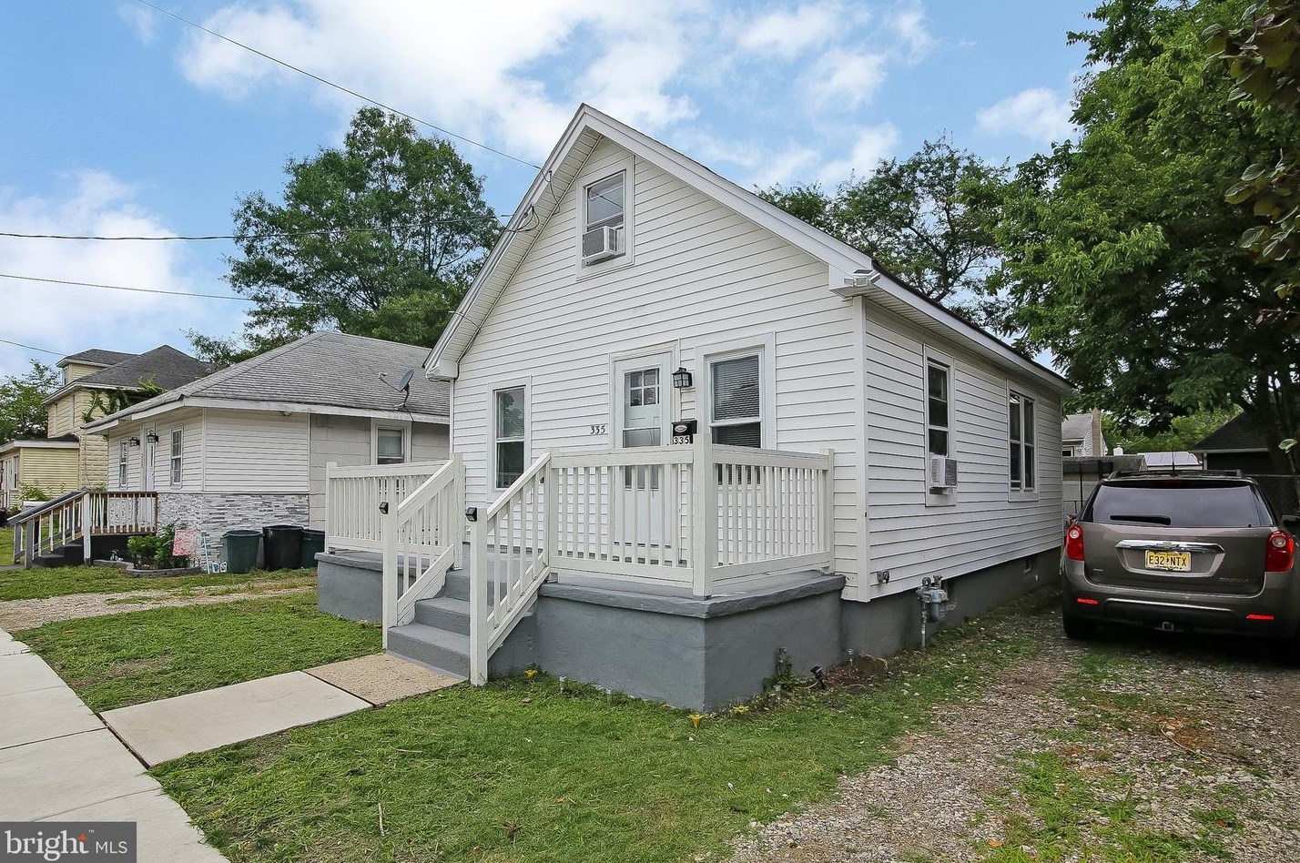335 W Washington St, West Deptford, NJ 08066