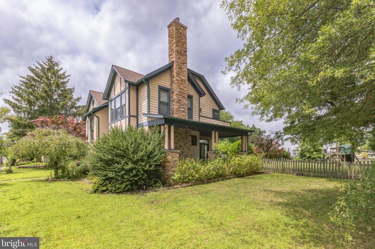 307 E Buttonwood St, Wenonah, NJ 08090