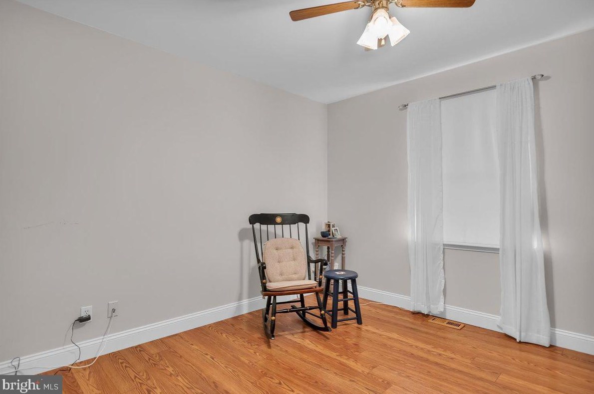 17 Cypress Ct, Aura NJ 08028-2857 exterior