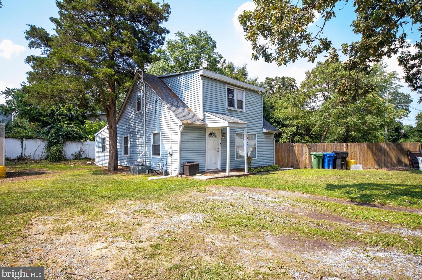 219 Appleblossom Ln, West Deptford, NJ 08051