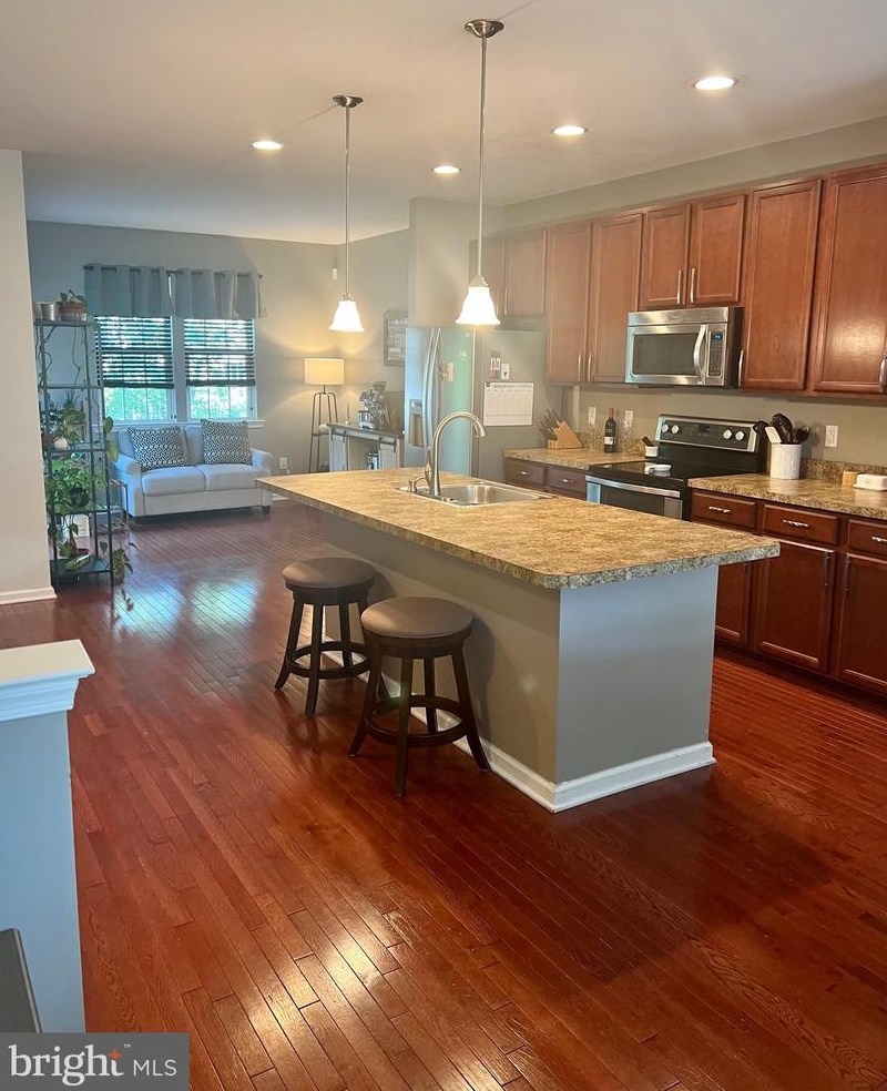 403 Dogwood Dr, West Deptford, NJ 08096