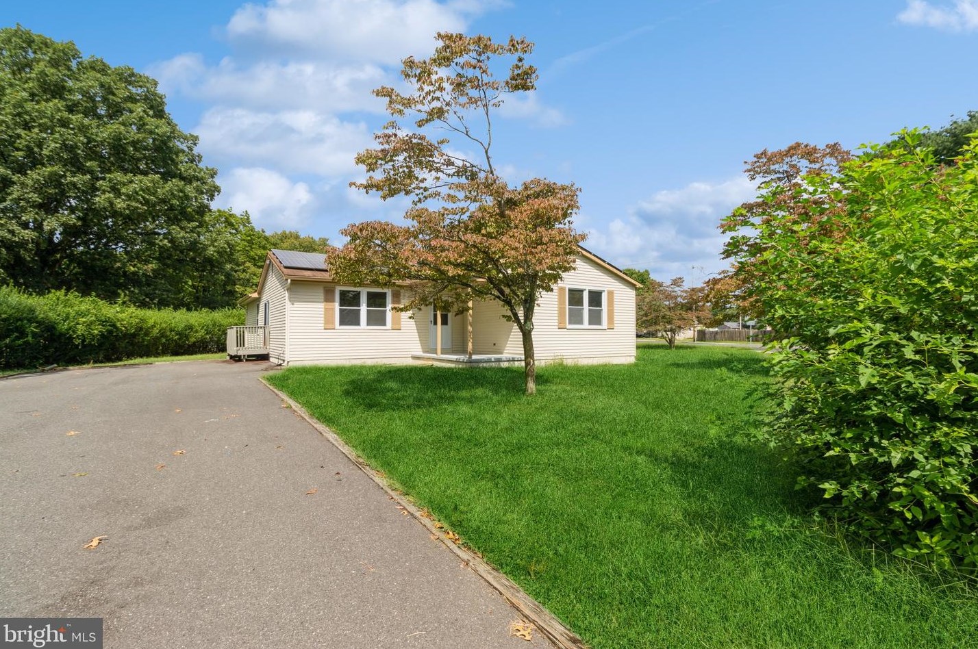 410 Washington Ave, Clayton, NJ 08312-2145