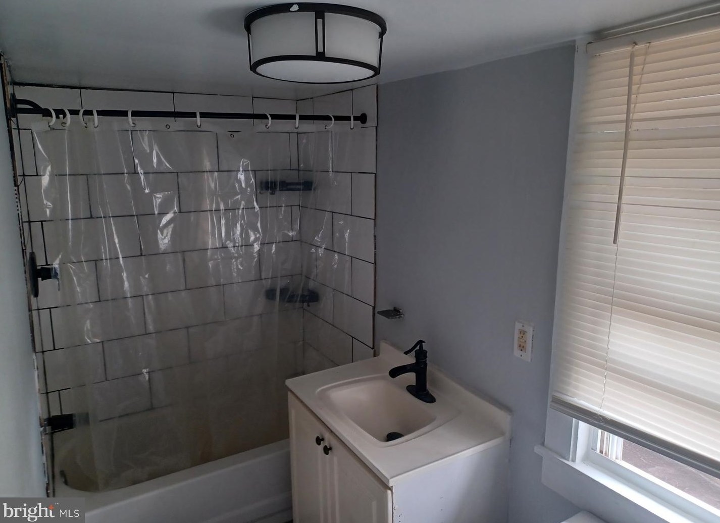 2 S West Blvd #2b, Newfield, NJ 08344